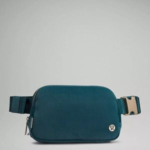 Lulu Lemon Belt Bag Emerald Velour